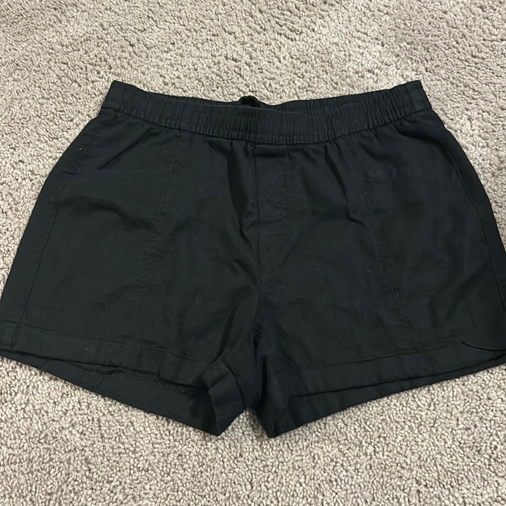 Linen shorts